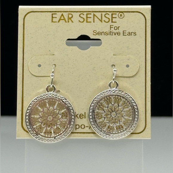 Ear Sense Silver Tone Beautiful Filigree Circle dangle 1.25 Inch - Picture 2 of 6